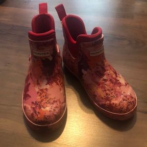 Hunter (for Target line) rain boots like NEW
